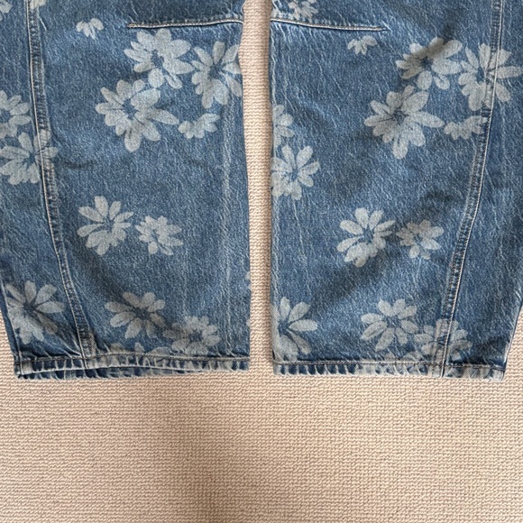 Free People We the Free Good Luck Printed Barrel Jeans - Laser Daisy - Picture 8 of 10